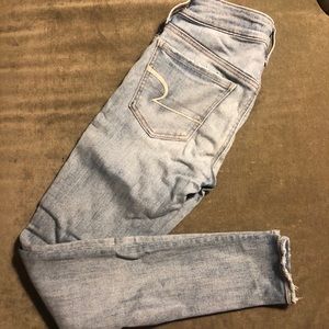 Light wash American eagle jeans